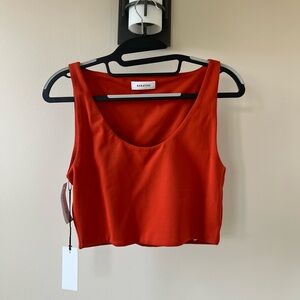 Aritzia Babaton Contour Scoopneck